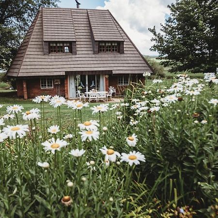 Valley Lakes Chalets Underberg Buitenkant foto