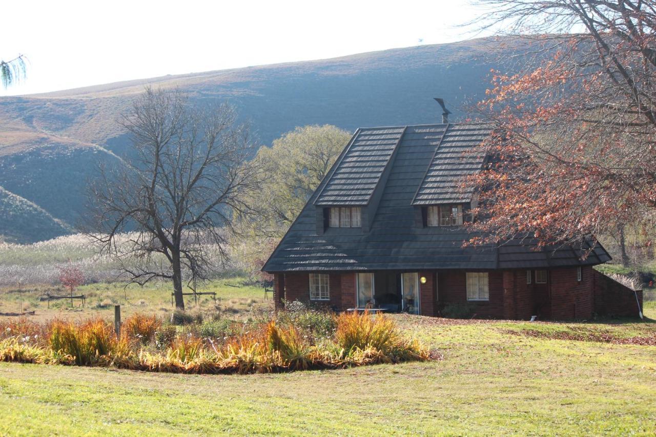 Valley Lakes Chalets Underberg Buitenkant foto